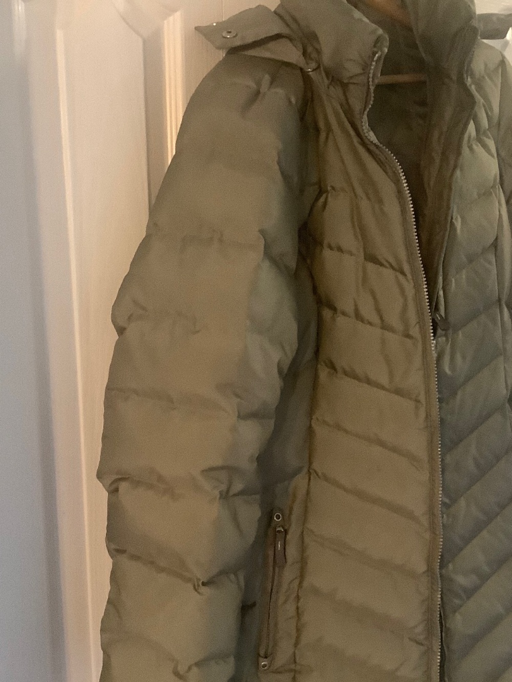 EDDIE Bauer winter coat .